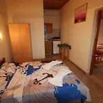 White House Pagoi Appartement *