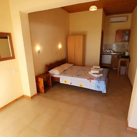 White House Pagoi Apartment Agios Georgios Pagon