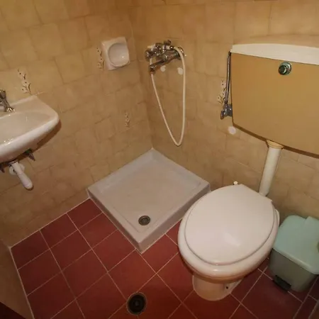 White House Pagoi Apartment Agios Georgios Pagon